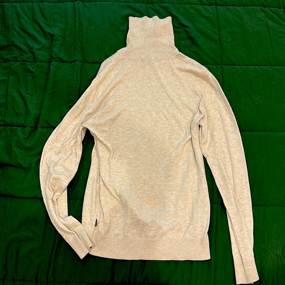 H&M long sleeve turtle neck cream